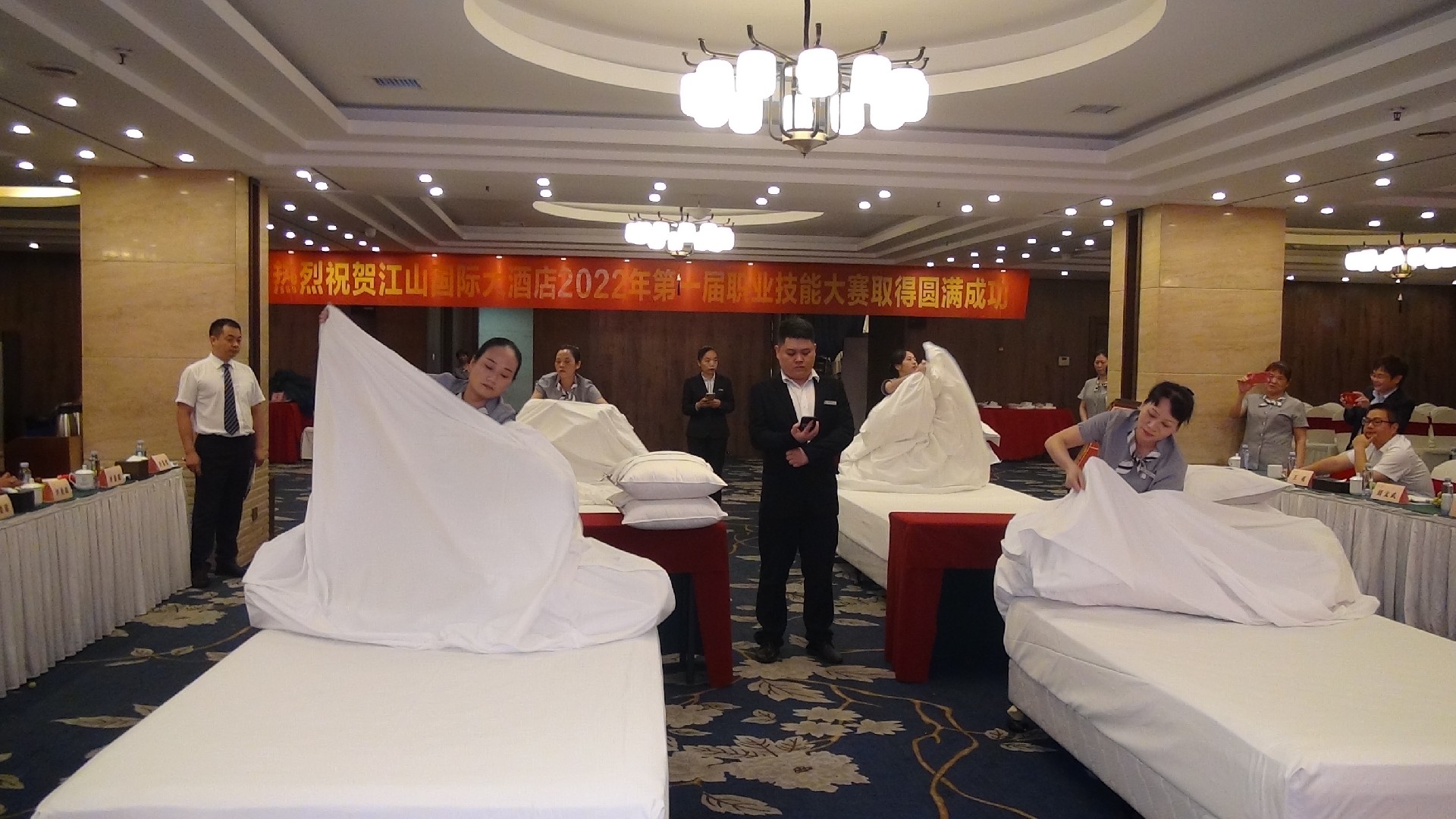 1663826934140586.jpg 鋪床.JPG