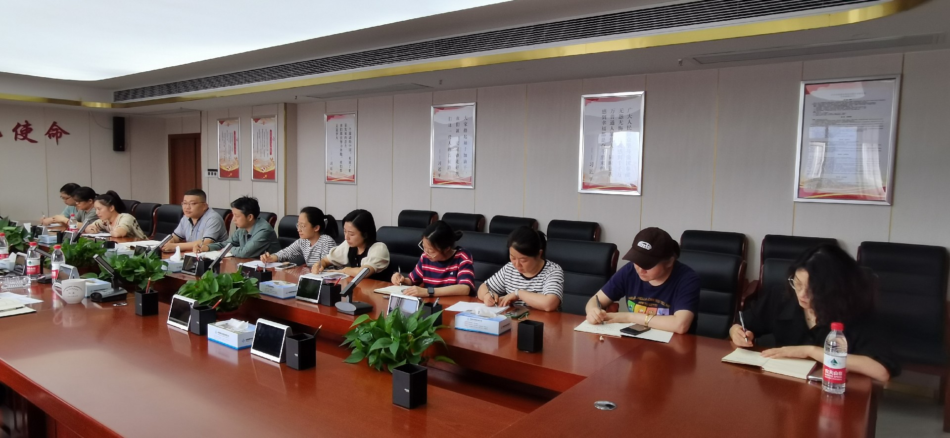 1686552164140992.jpg 經(jīng)營(yíng)部調(diào)研座談4.jpg