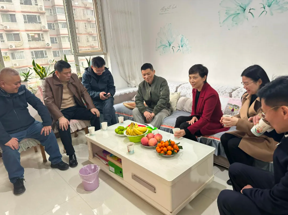 小年送溫暖 情暖意更濃——劉鳳娟一行到中南建設(shè)集團(tuán)開展春節(jié)“送溫暖”活動